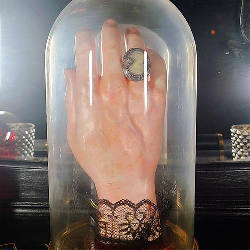 Hand
